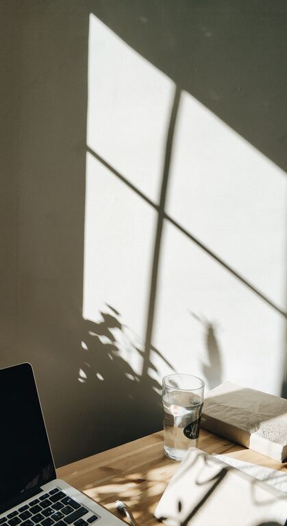 Tips for Creating a Relaxing Home Workspace to Boost Productivity